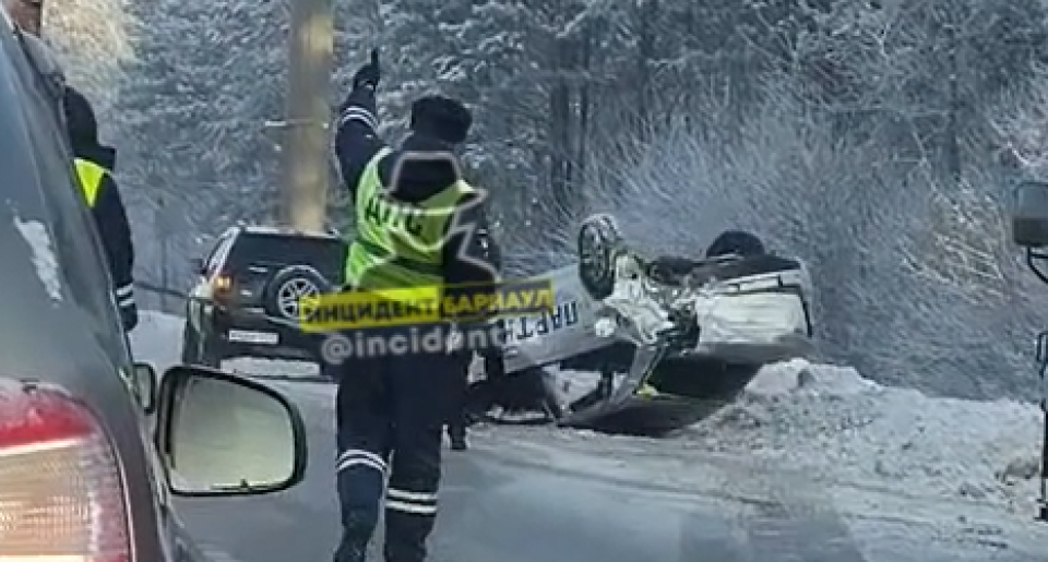    Авария на Змеиногорском тракте. Источник: Кадр из видео