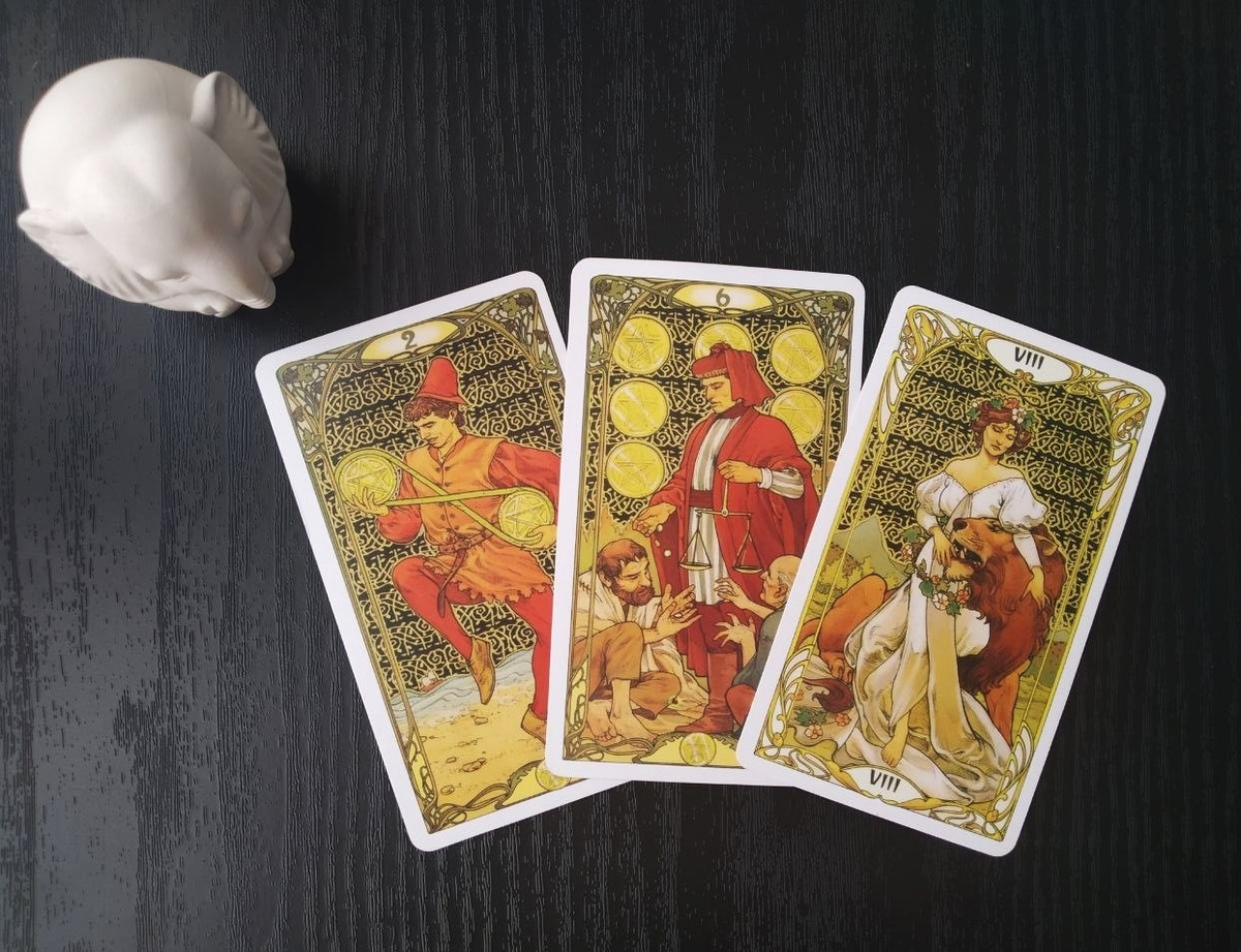 Ответ смотрим на колоде "Золотое таро Арт-Нуво"