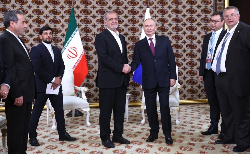  Масуд Пезешкиан и Владимир Путин. Фото: kremlin.ru