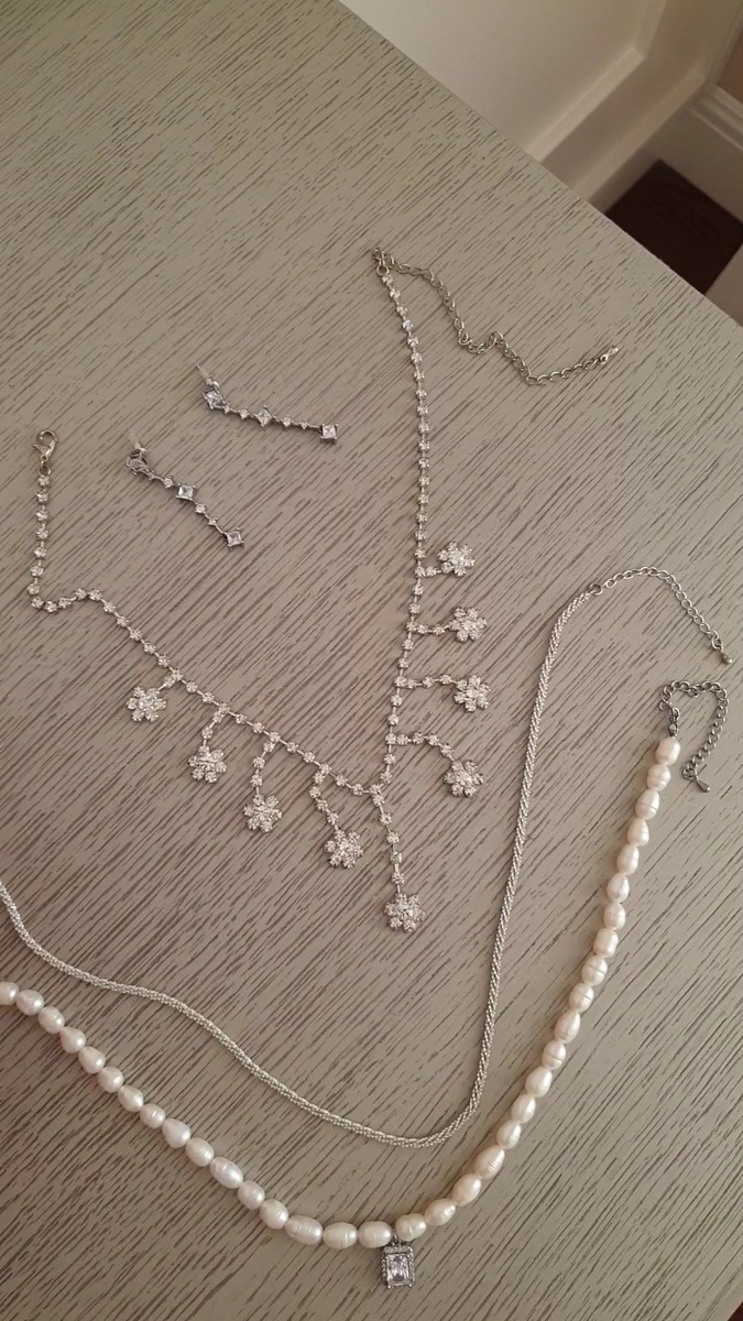 Что-то подобное есть сейчас в магазинах💫