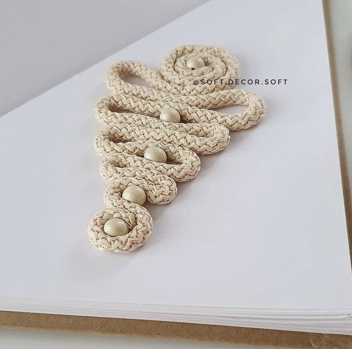 Елочка с толстым стволиком.