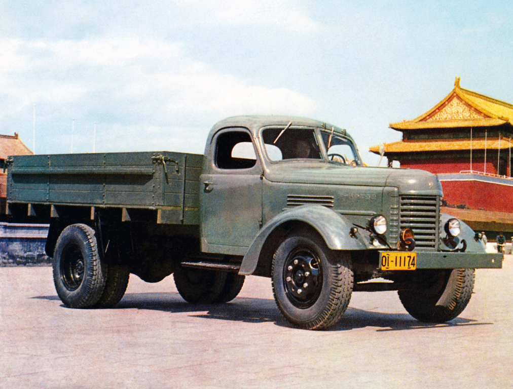 FAW Jiefang CA10 — первый «китайский» автомобиль.