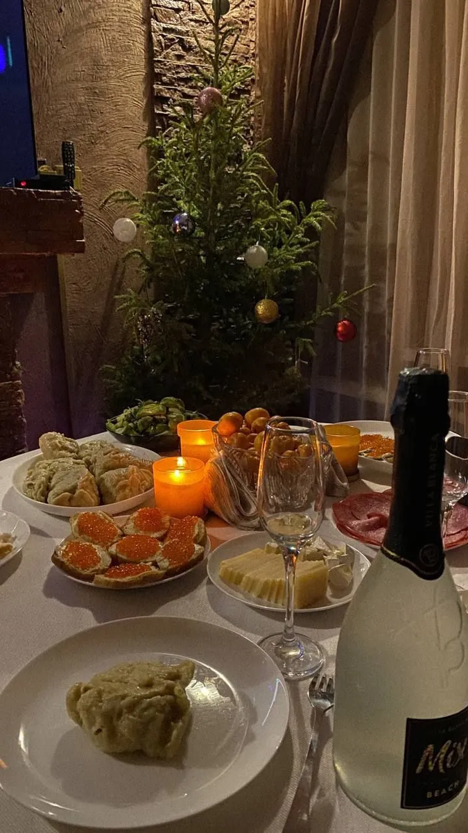 с рождеством вас сегодня , приятного аппетита и вкусных мант 