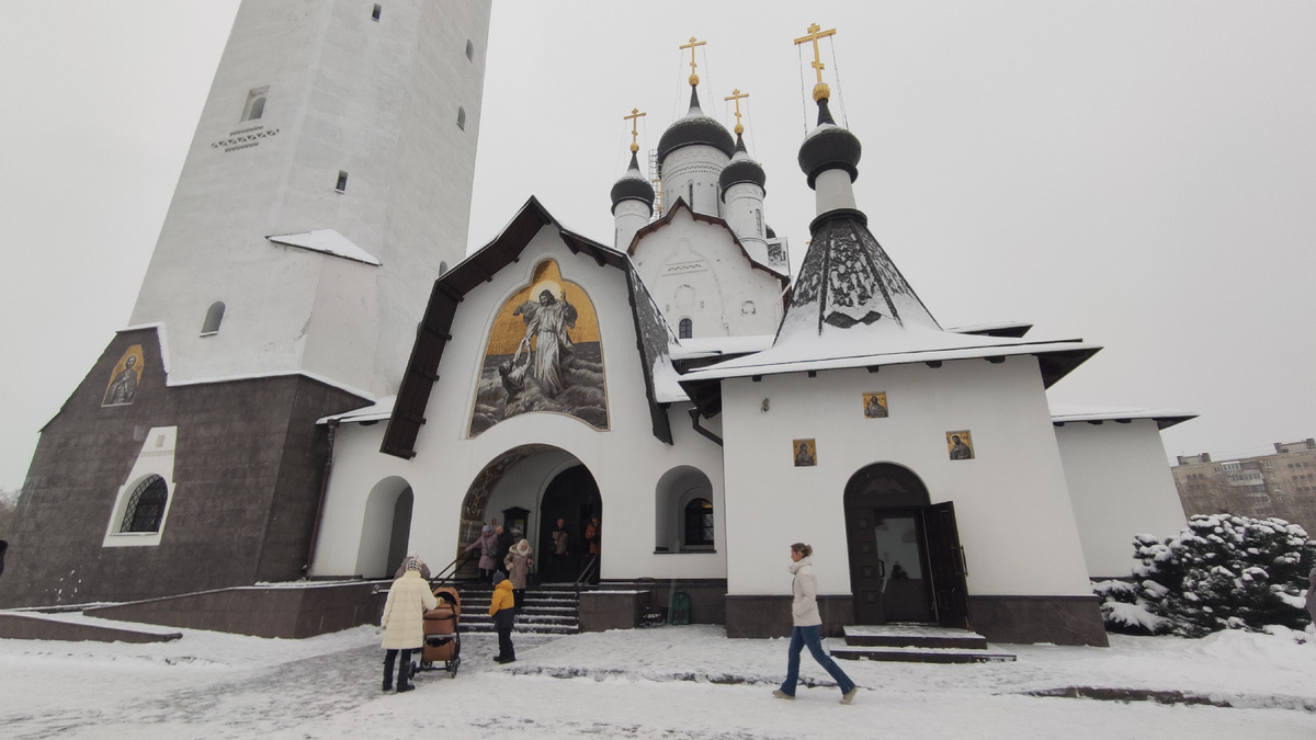 Храм апостола Петра в Санкт-Петербурге