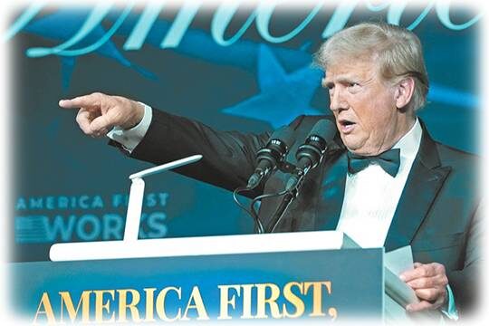    Будущий президент США свергает правительства