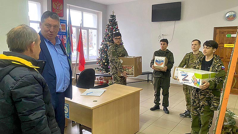    Юнармейцы района собрали помощь для участников СВО