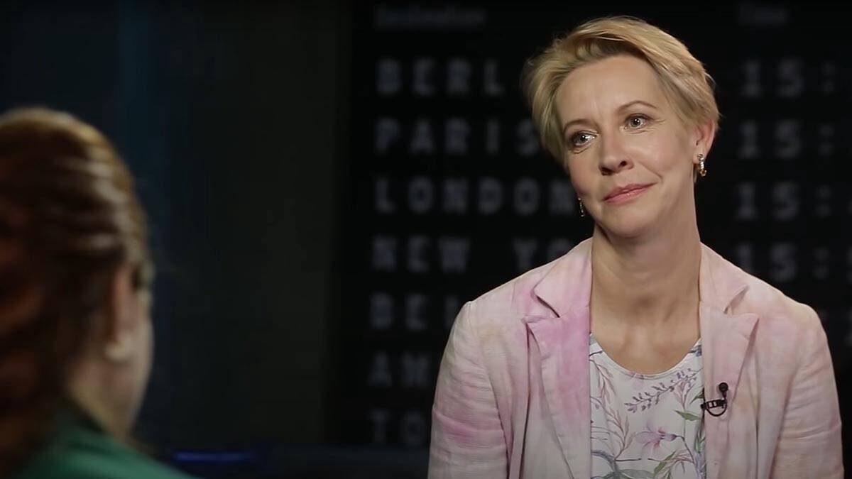    Фото: Youtube / А поговорить? Ирина Шихман признана в РФ иноагентом