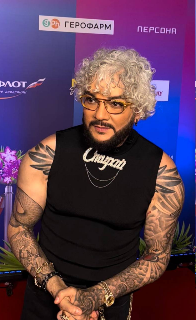 Кстати, а вам не кажется, что здесь он на Тимати похож? Фото из открытых источников