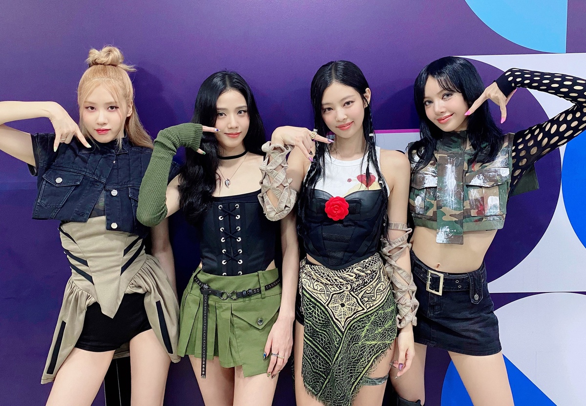    BLACKPINKСоцсети