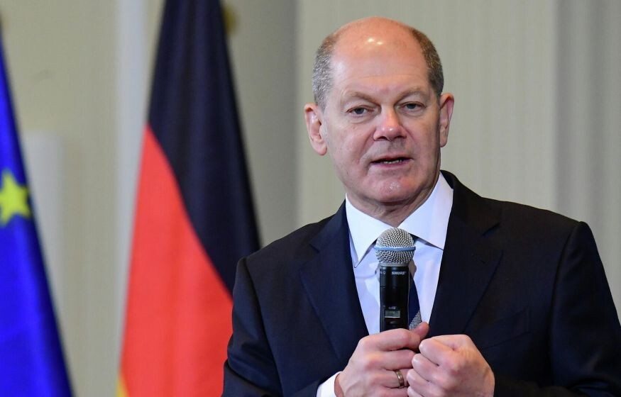    «Времена чертовски тяжелые»: рождественское поздравление Шольца