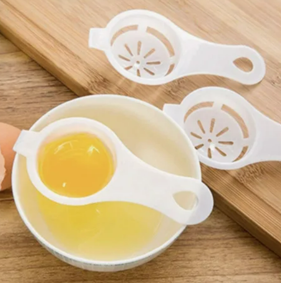 Кто не знал что это?)Сепаратора белков от желтков для яиц