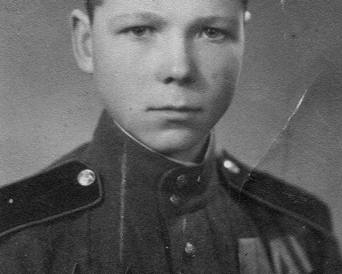 Ушел на фронт добровольцем, брал Берлин и Прагу. Удивительная история артиллерийского разведчика Александра Крылова