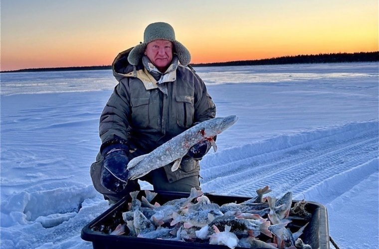 Маненков приготовит на Новый год оливье с олениной и селедку под шубой из пеляди, которую ловит сам
Фото: Личная страница Сергея Маненкова «ВКонтакте»