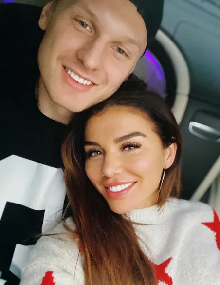 Союз Яниса и Анны не стал счастливым