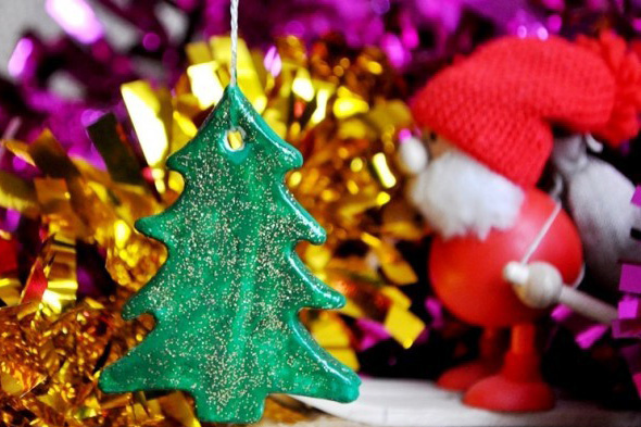    Новогодние игрушки из соленого теста    
Источник: Наталья Ивко для Креаликум