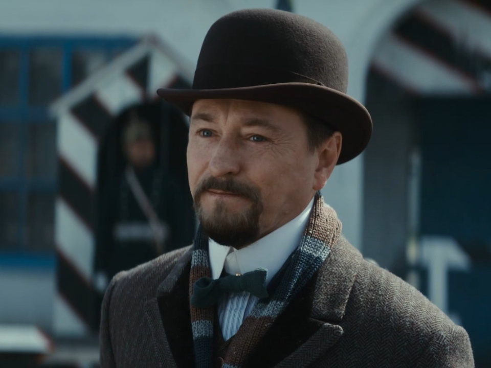 Кадр из сериала "Плевако"