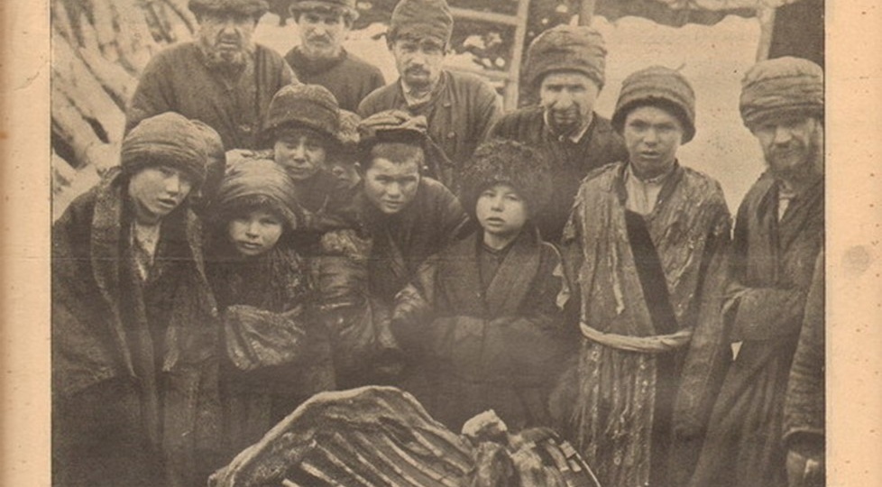 Династия Романовых подвела Россию к бездне, спасли её большевики, подобравшие власть, и царскую семью они НЕ расстреливали