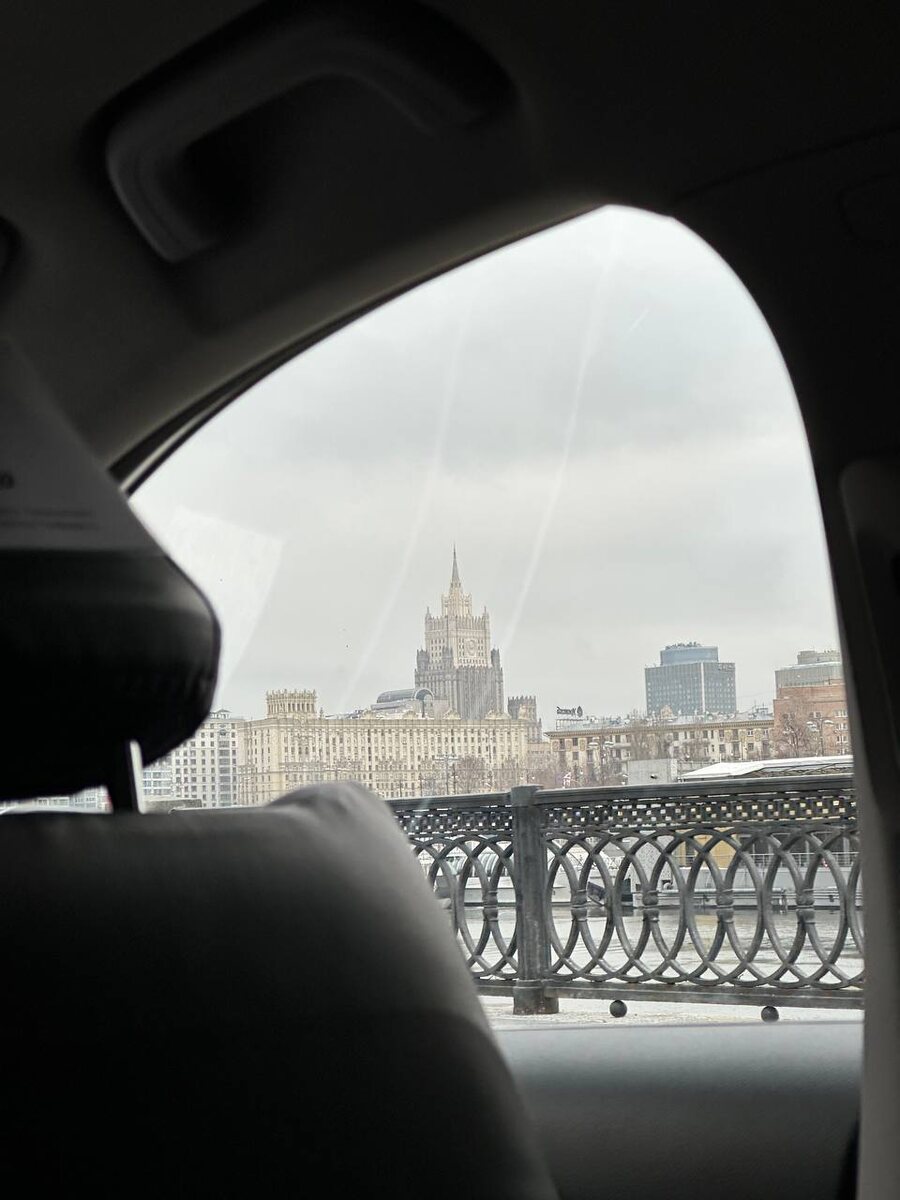 По дороге к врачам насладился зимней Москвой! Ну немного. 