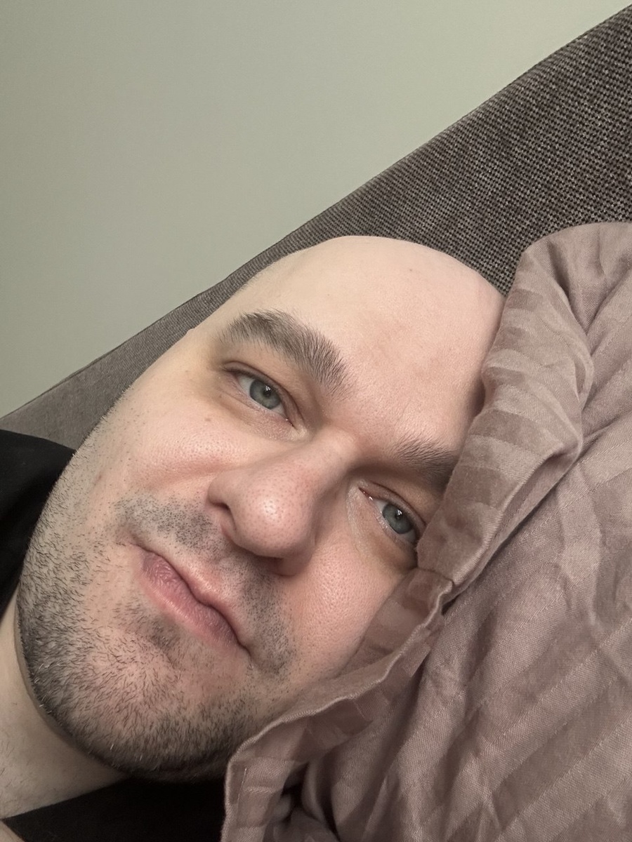 Кто сказал, что лежать - это горизонталь? Диагональ!