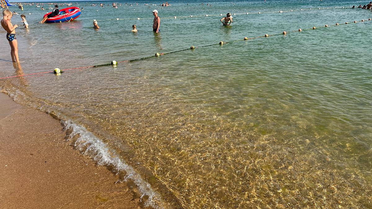 Вот такое чистенькое море