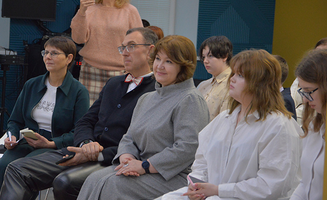 Тверские школьники приняли участие в проекте «100 вопросов учителю»