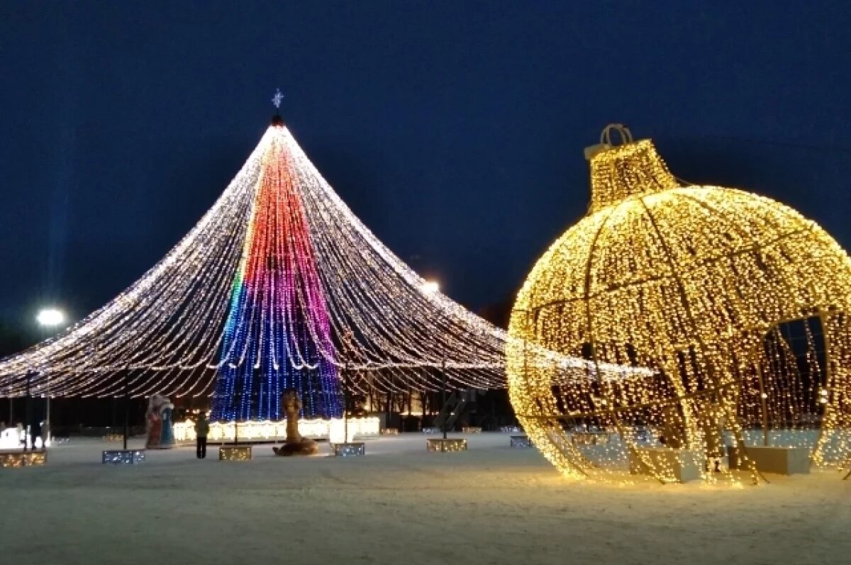    На Соборной площади всё готово к встрече праздника.