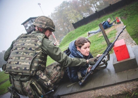    Польских школьников готовят к войне с Россией