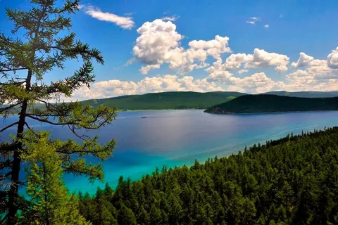 Озеро Хубсугул. Фото взято из открытых источников