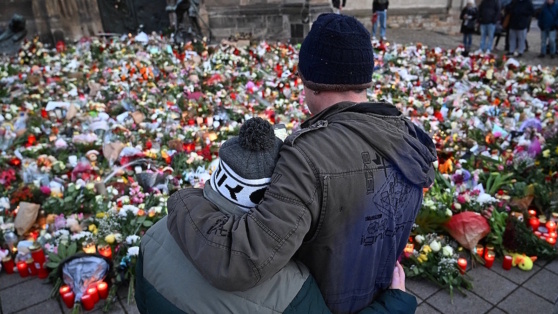    Россиян среди погибших при наезде автомобиля на людей в Магдебурге нет, заявили в посольстве Роман Захаров