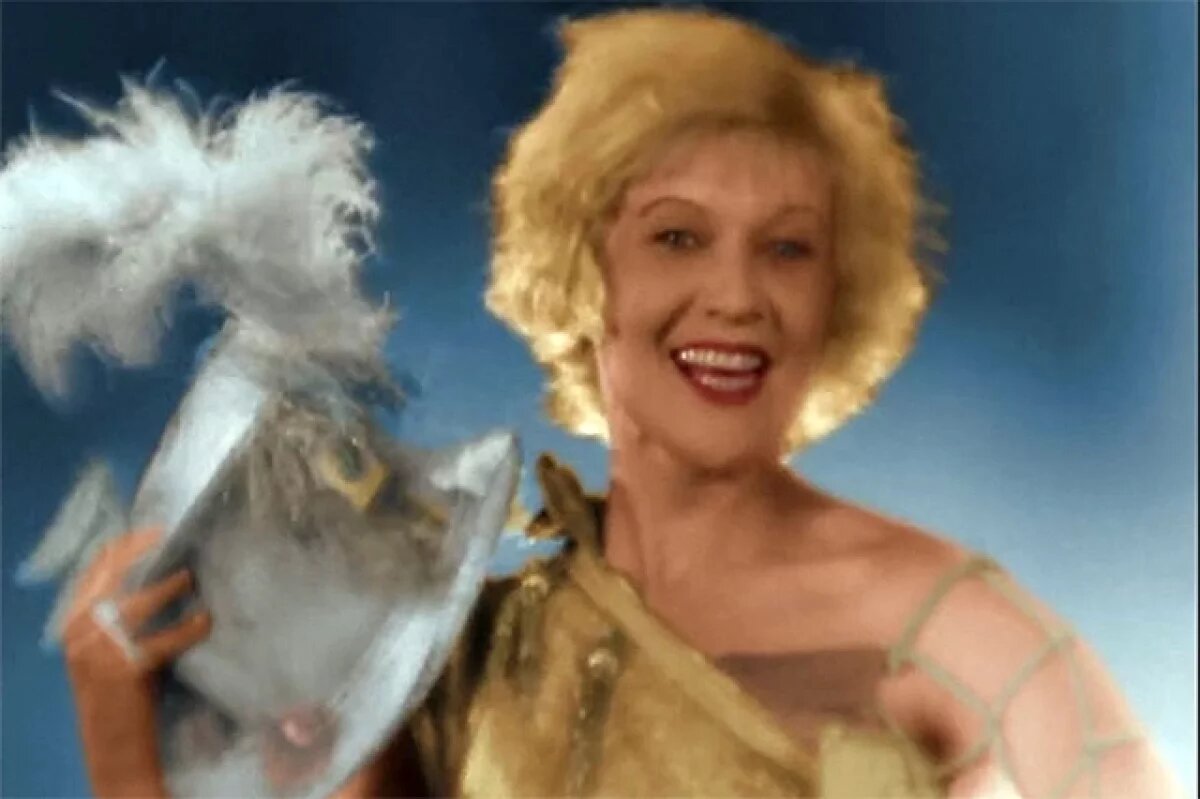    Любовь Орлова в фильме «Весёлые ребята» (1934).