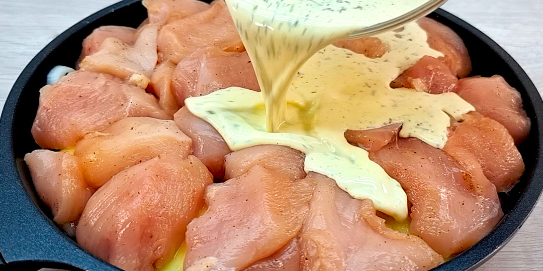 Сочная и ароматная курица с картошкой хоть на праздник, хоть на каждый день!