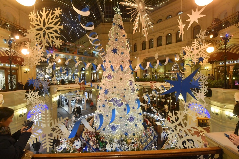    Ростовчан ждет спектакль по мотивам известных и малоизвестных русских народных сказок. Владимир ВЕЛЕНГУРИН