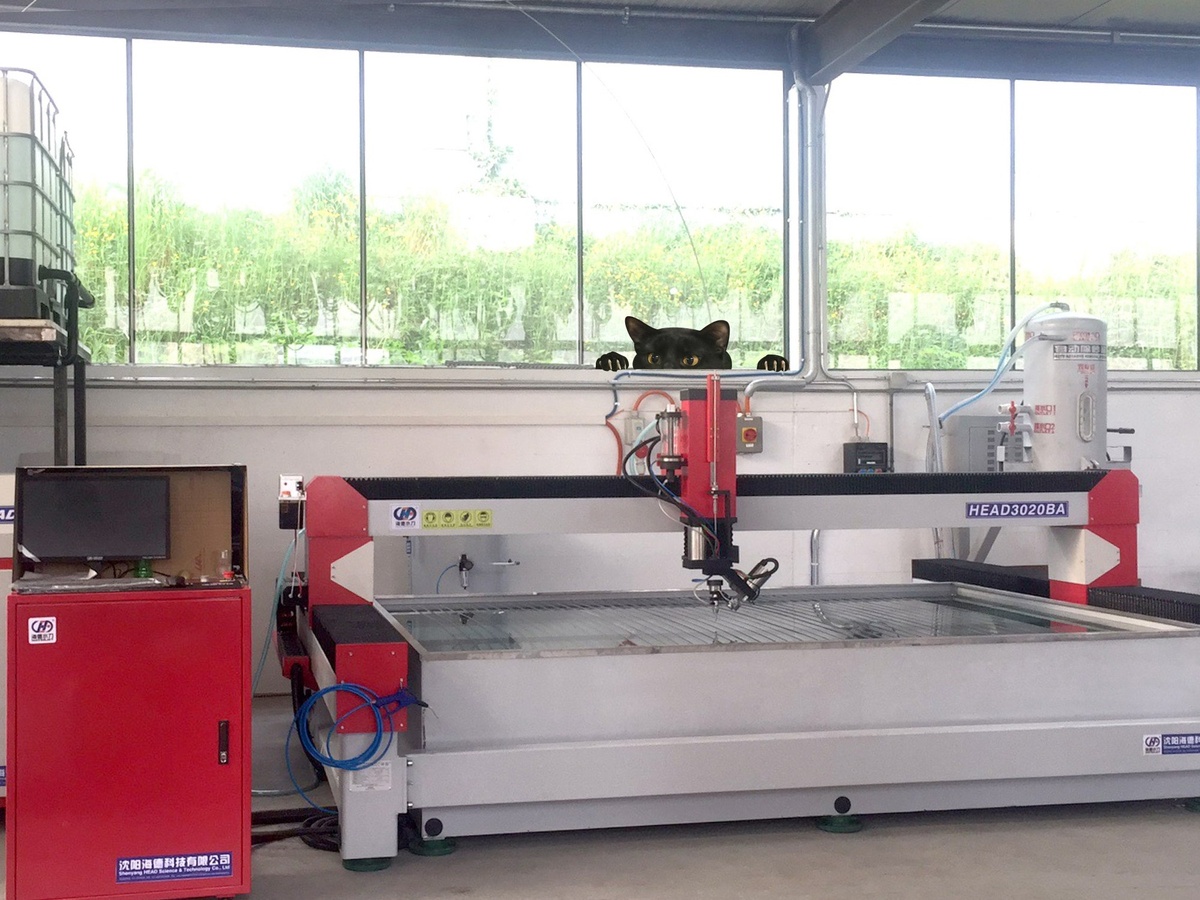 Гидроабразивный станок Head 3020BА с пятиосевой головой