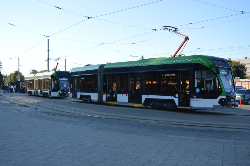 Трамвайные маршруты №5 и №3 на Южном Вокзале.