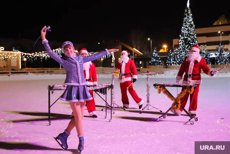 На катке в челябинском парке проведут шоу с главными новогодними героями Фото: Размик Закарян © URA.RU