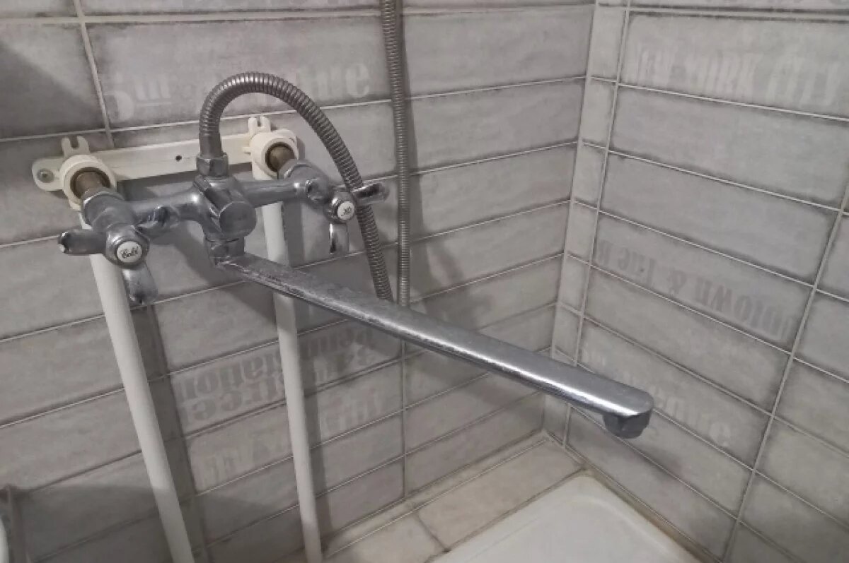    Власти посоветовали местным жителям запастись водой