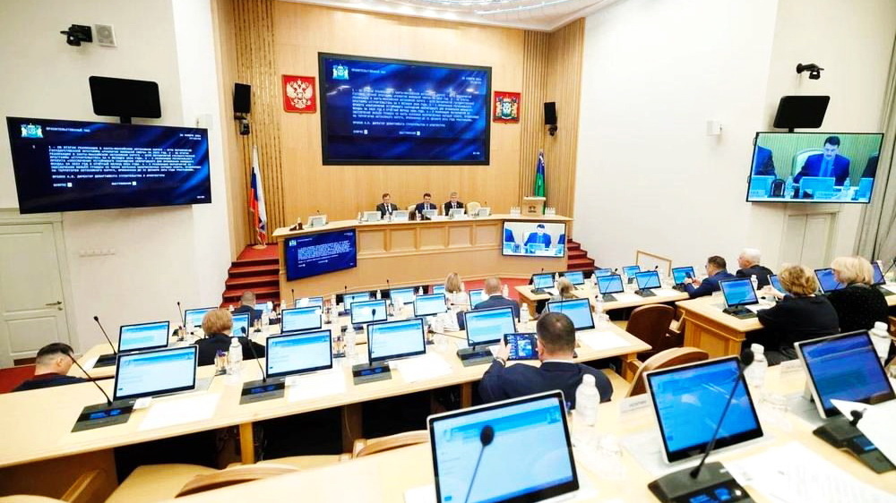    В городах и районах Югры будут проводить выездные заседания окружного правительства