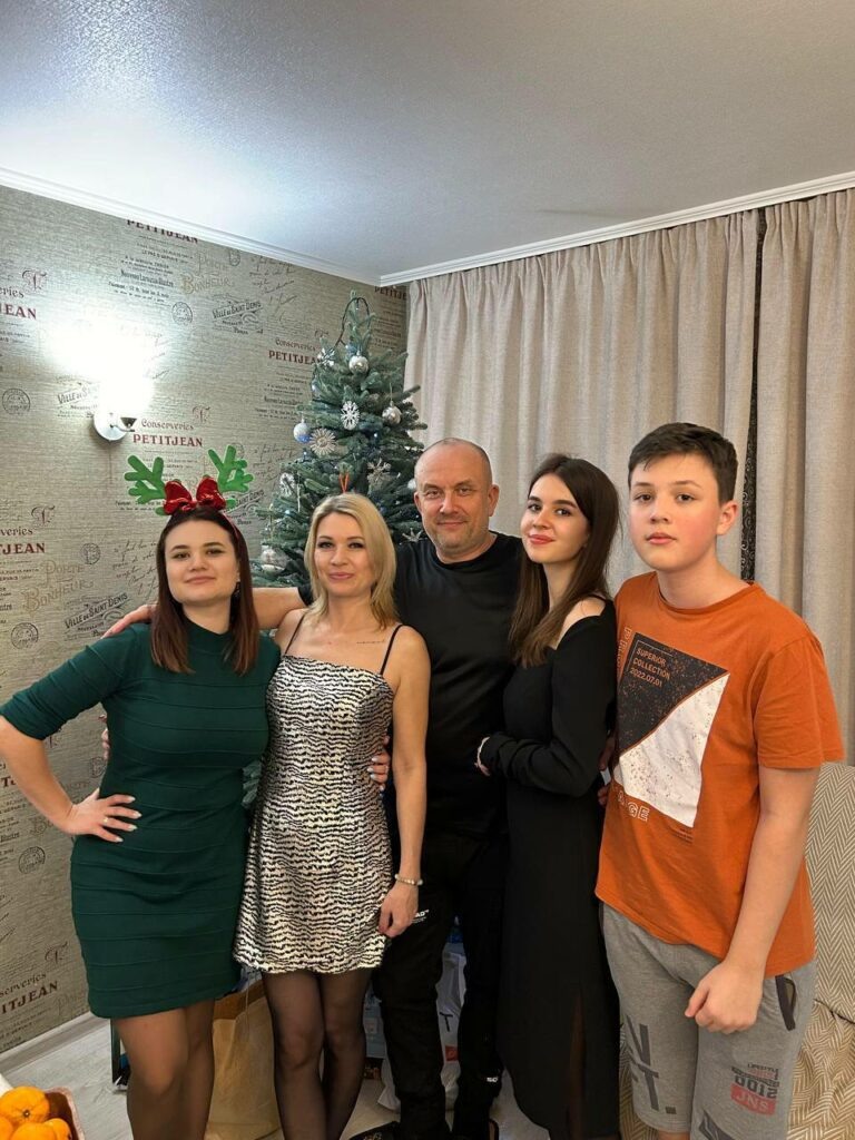 Фото мз личного архива семьи Усатюк