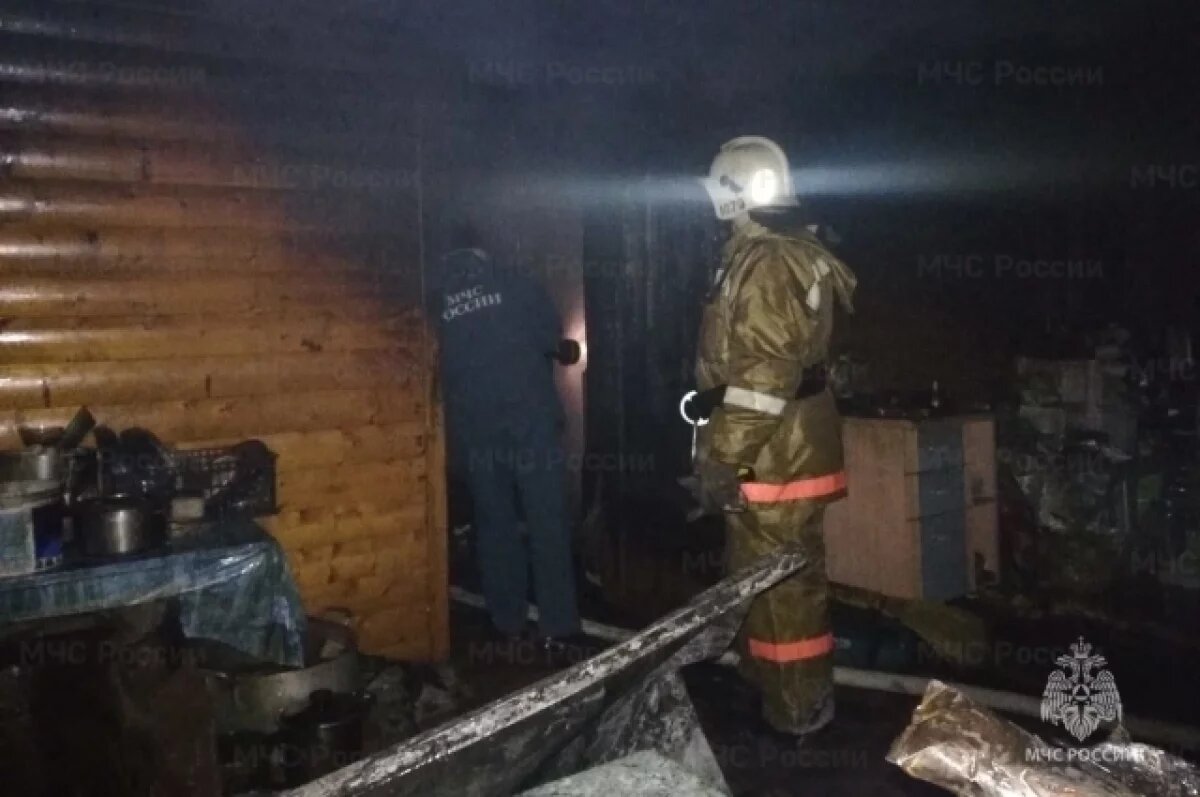    В Свердловской области за сутки произошло 17 пожаров, один человек погиб