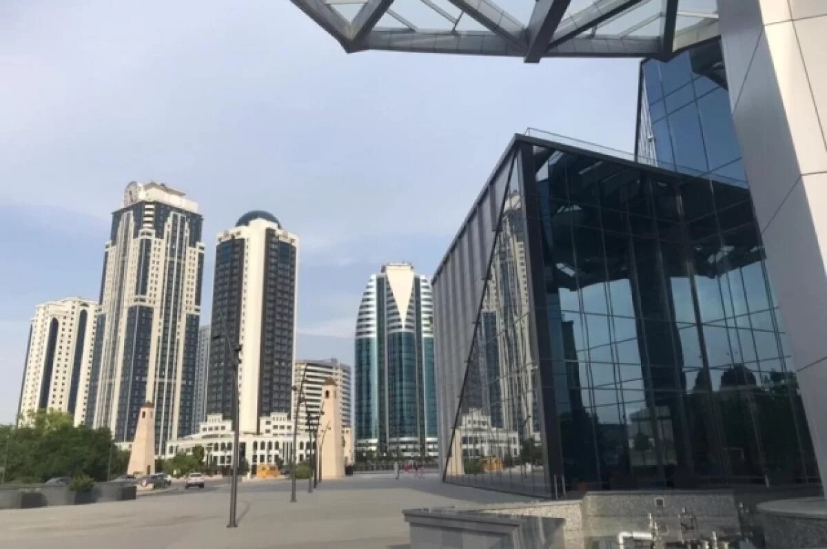    BAZA: над Грозным слышат звуки взрывов, похожие на атаку беспилотников