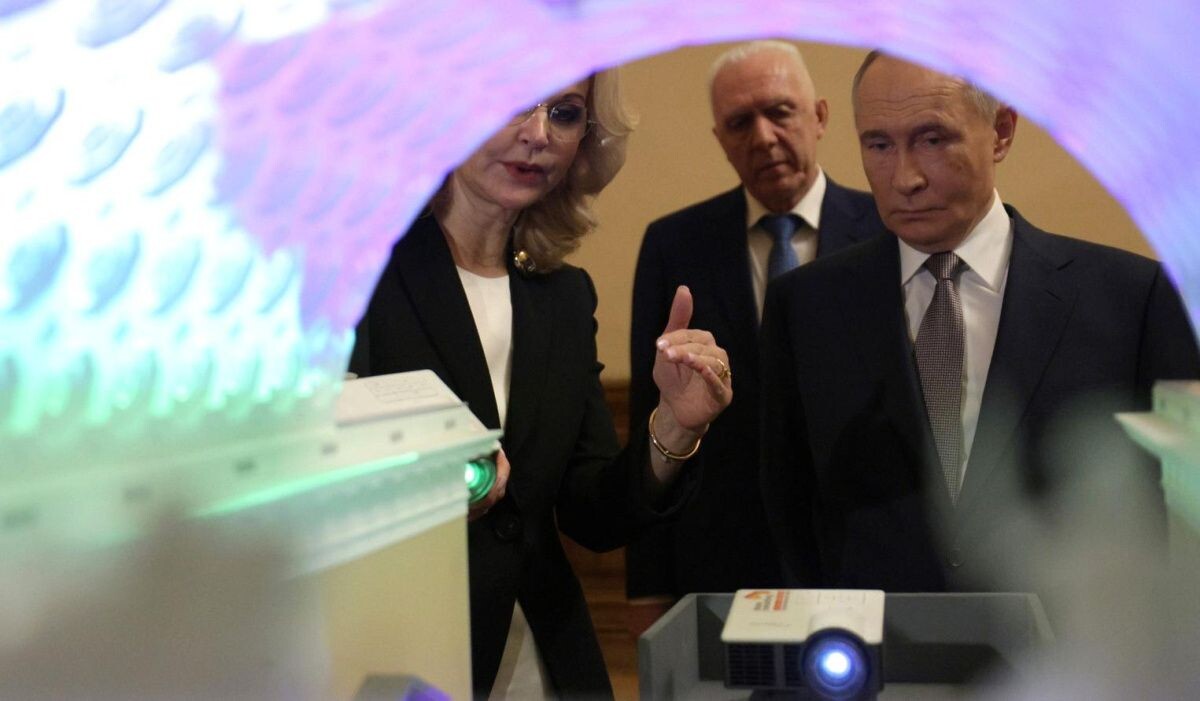     Голикова и Путин. Источник: kremlin.ru Автор фото: Пресс-служба Кремля