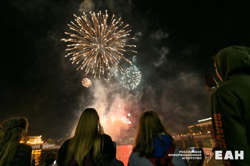    ЕАН / В УФСБ опровергли информацию об опасных фейерверках