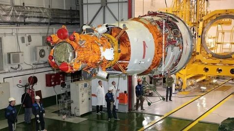 Спутник "Ресурс-П" в натуральную величину. Фото с "Яндекс.Картинки".