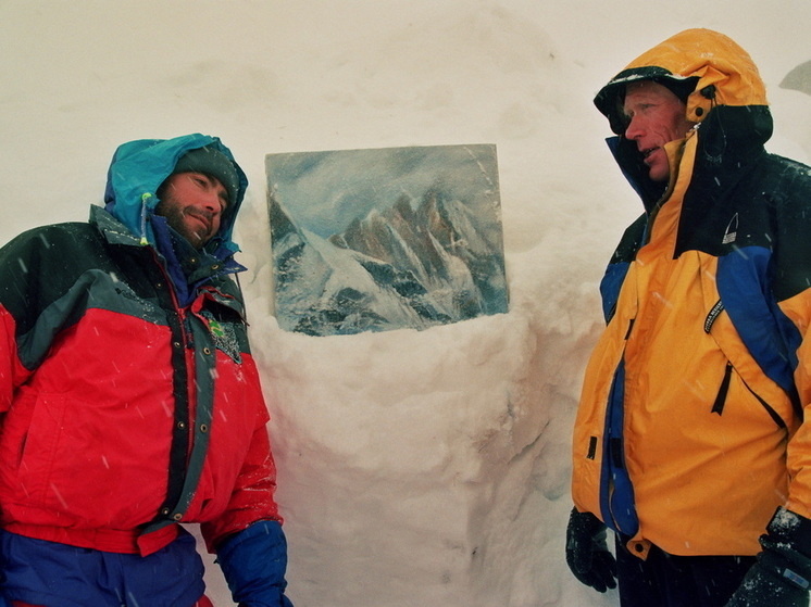     Соболев и Букреев с изображением Аннапурны Фанга