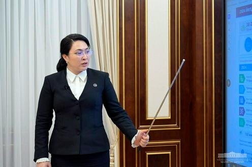 Министр дошкольного и школьного образования Узбекистана Хилола Умарова. Фото с сайта president.uz