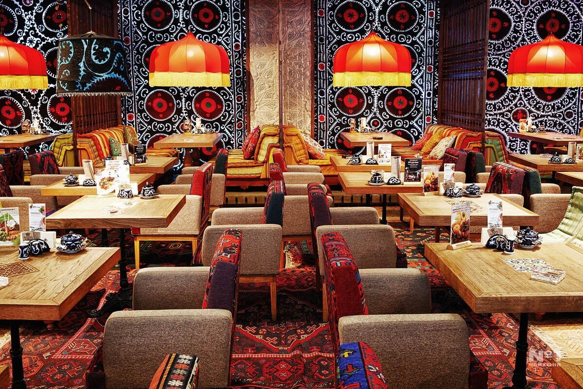 Восточный ресторан...