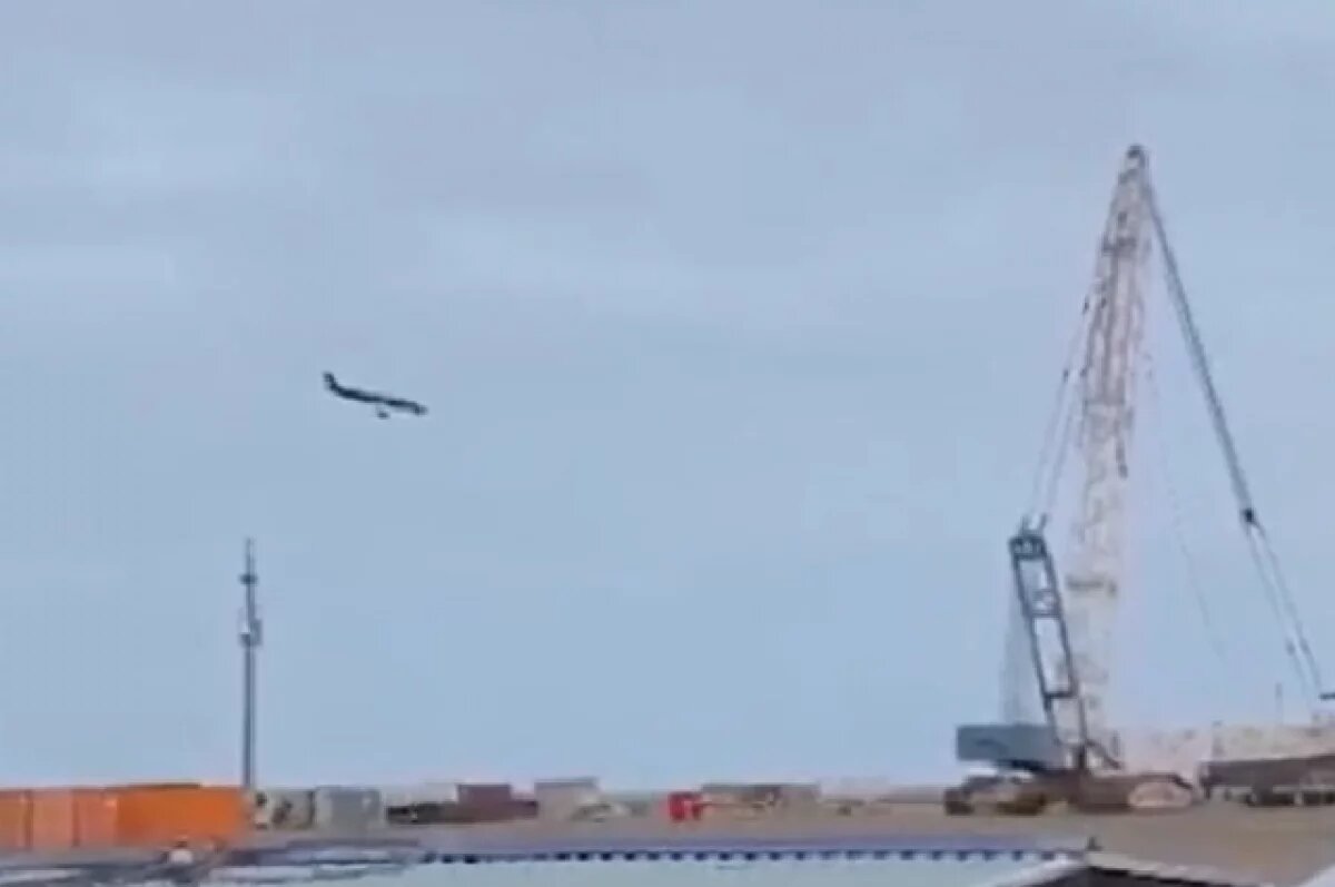    МЧС: при крушении самолета Баку - Грозный в Актау есть выжившие