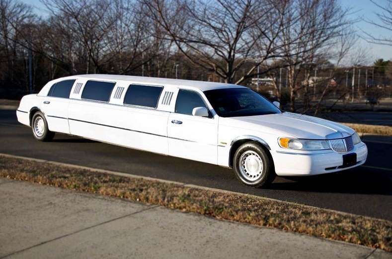 Lincoln Town Car - самый популярный стретч-лимузин