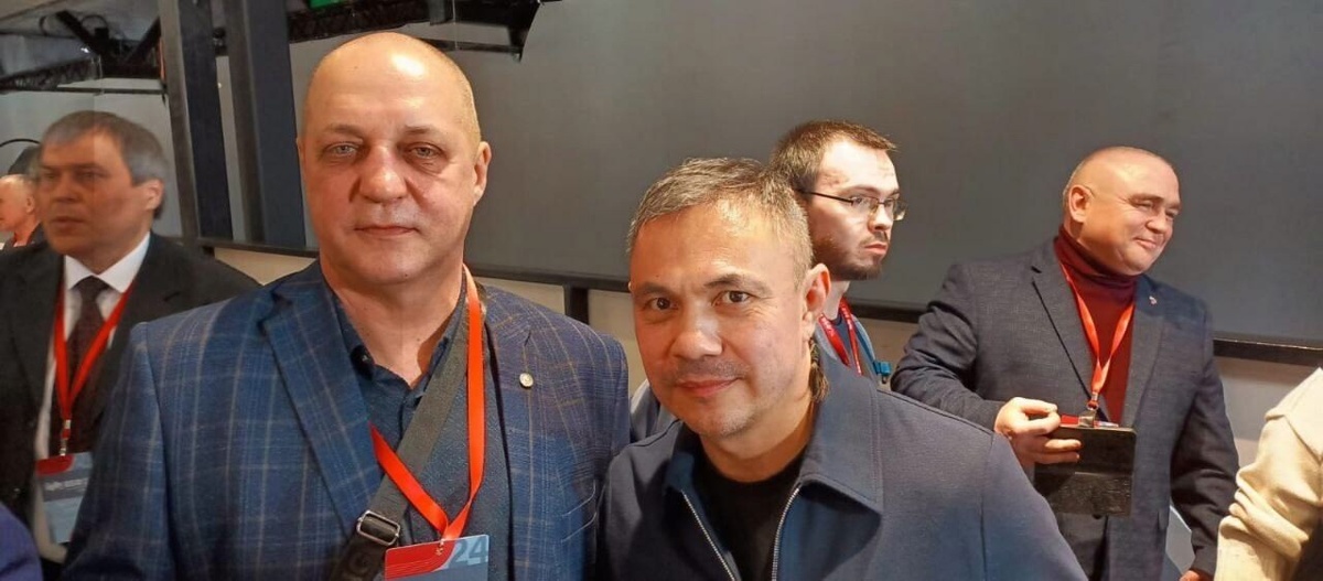 М.Л. Андреев с абсолютным чемпионом мира (по версиям WBC/WBA/IBF) среди профессионалов Константином Цзю на Всероссийском Форуме бокса в г. Серпухов