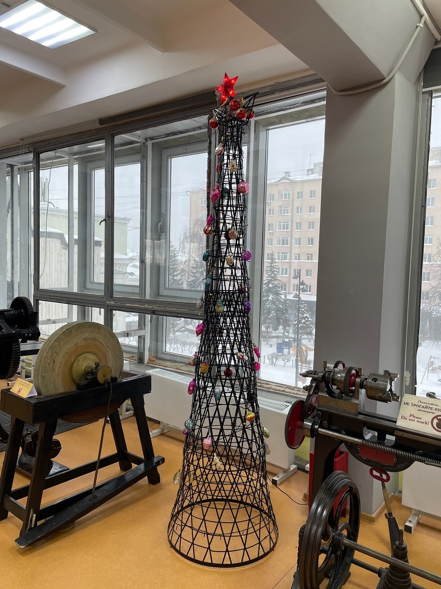    Теперь по образцу можно нарядить и оригинальную Шуховскую башню на Оке